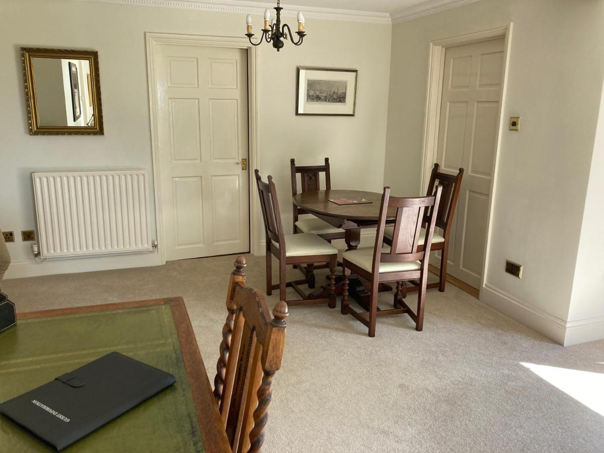 Exclusive 2 Bedroom Apartment With Summer House And Hot Tub Daventry Exterior photo