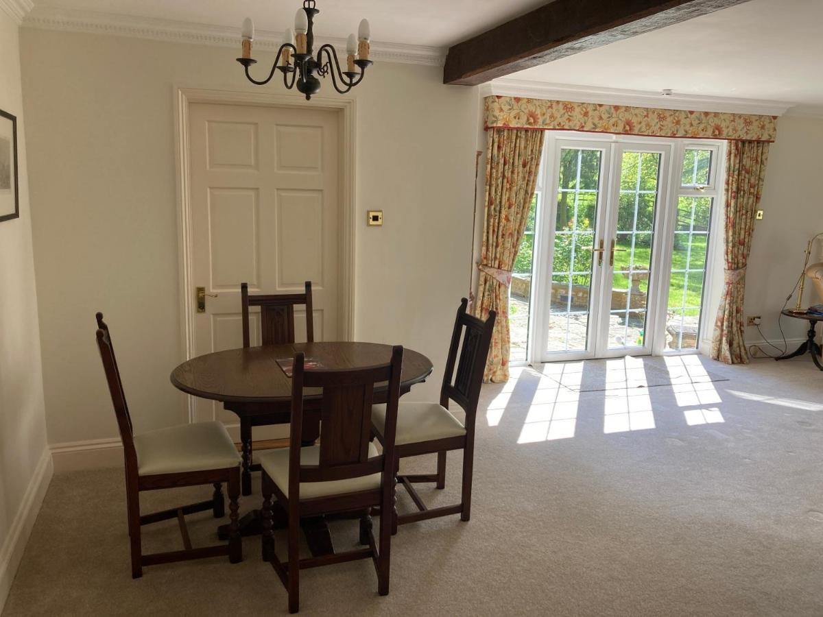 Exclusive 2 Bedroom Apartment With Summer House And Hot Tub Daventry Exterior photo