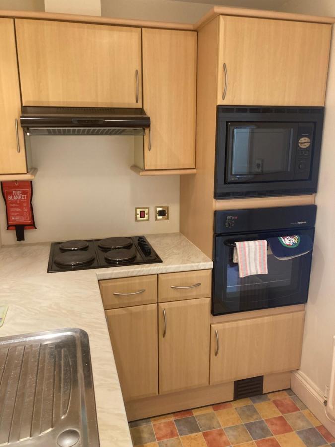 Exclusive 2 Bedroom Apartment With Summer House And Hot Tub Daventry Exterior photo